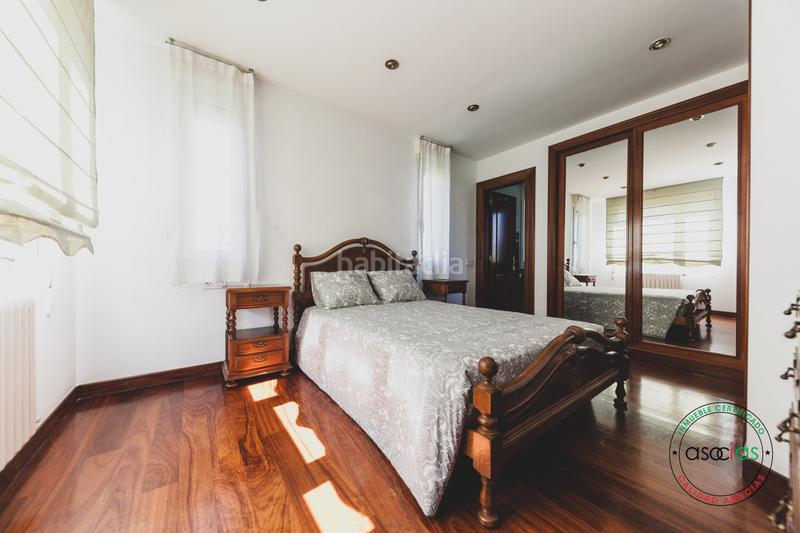 Foto b32d7003-e57c-47ef-be61-f47738b307c0. Casa en Gijón - camino de los jazmines 103 chalet en venta en somio en Gijón