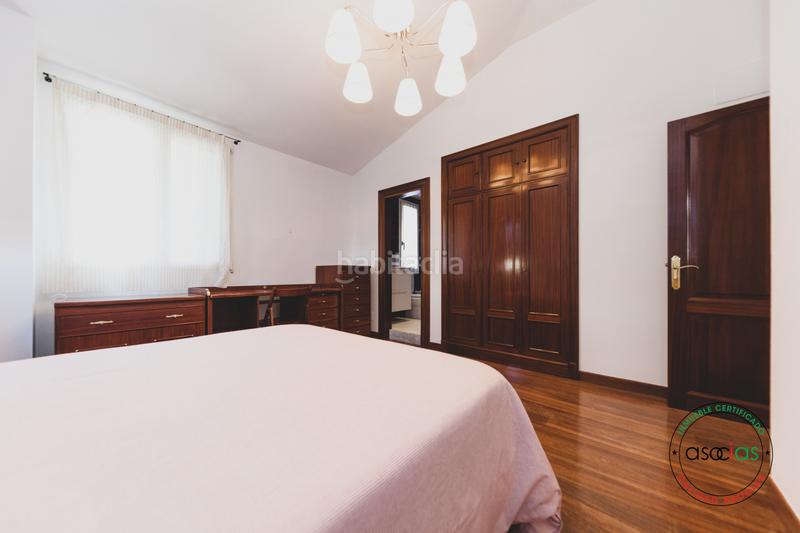 Foto e6ed0819-cbd7-43f4-b87d-947d8db587c0. Casa en Gijón - camino de los jazmines 103 chalet en venta en somio en Gijón