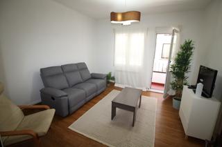Rent Flat  Gijón - emilio tuya. Amplio piso de alquiler de temporada junto a la playa