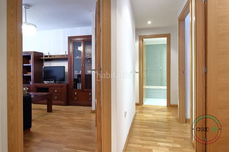 Foto 2b7c5895-5552-490f-b7fa-dd8781598364. Piso venta piso en luanco. dos dormitorios, dos baños. garaje y trastero. playa. amueblado. moderno. en Gozón