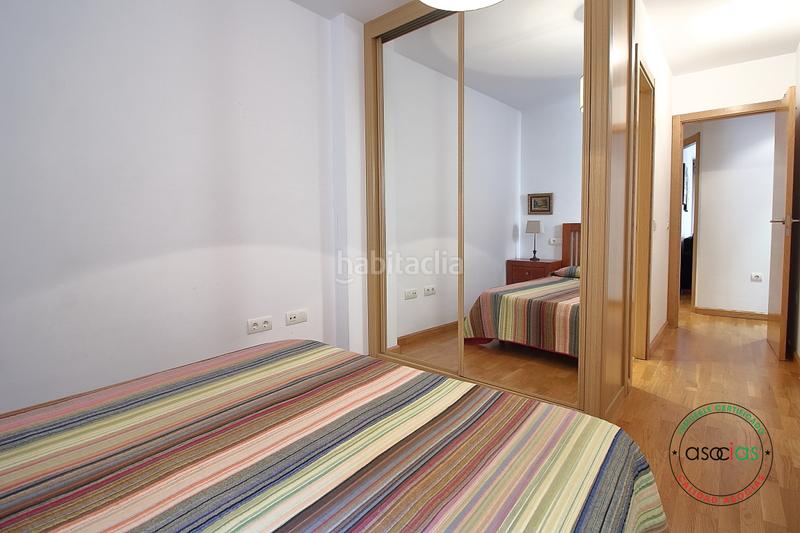 Foto e259fe89-4295-4d60-b96a-e691030d1cf6. Piso venta piso en luanco. dos dormitorios, dos baños. garaje y trastero. playa. amueblado. moderno. en Gozón