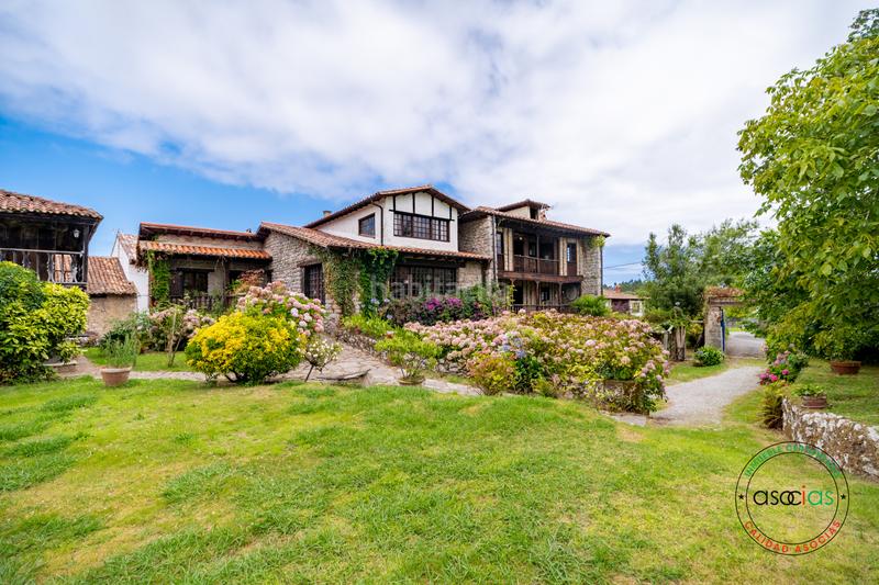 Foto 4dd685d4-5340-4d23-9128-71a8a4cdf9cb. Casa amb calefacció aparcament a Posada-Barro Llanes