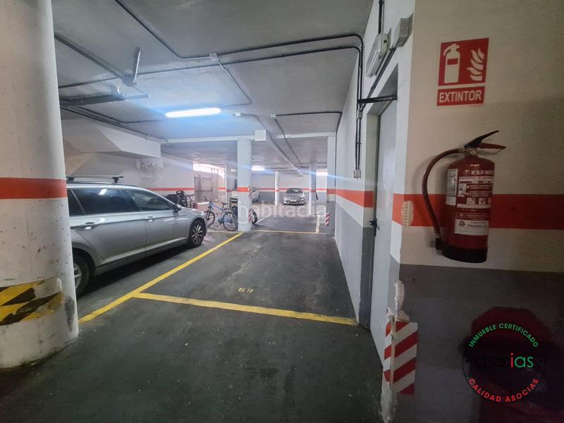 Foto 919beb59-8e53-49a9-b52b-6291d9918f2f. Posto auto in Viesques Gijón