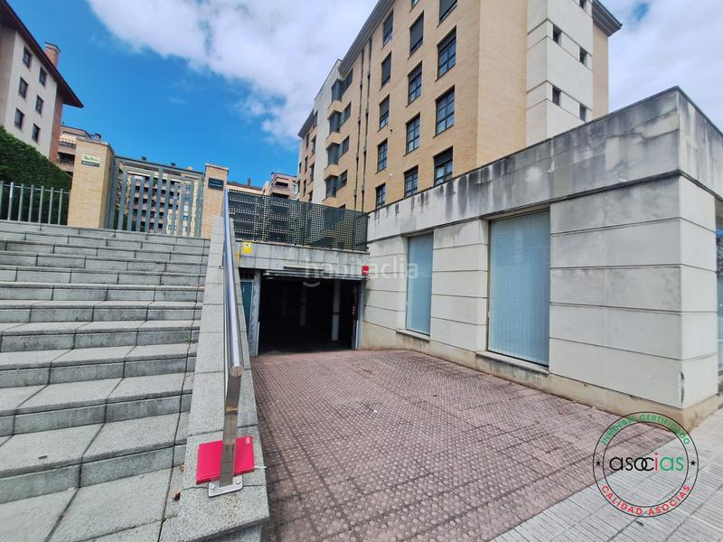 Foto f1d154f4-8016-4e5d-87d1-b97e5694df93. Posto auto in Viesques Gijón