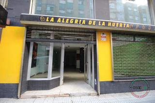 Lloguer Local Comercial  Gijón - marcelino gonzalez. Alquiler de local comercial con altillo en el llano