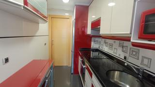 Alquiler Piso  Gijón - emilio tuya. Apartamento como nuevo en el barrio de la arena con garaje