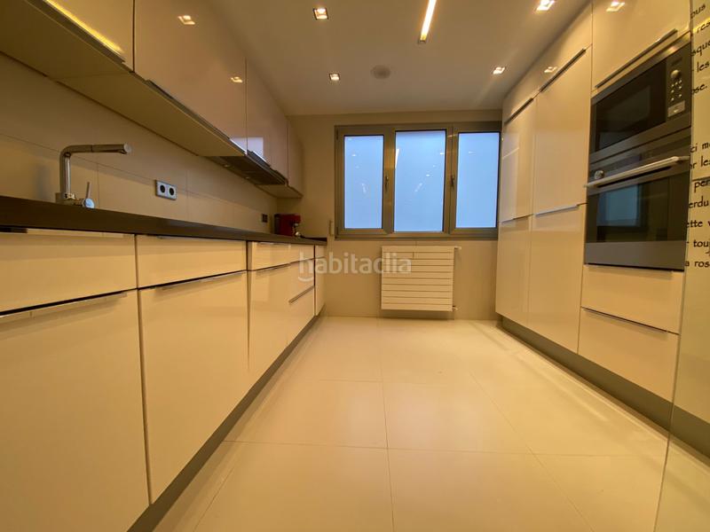 Foto e952fba4-33f9-4522-a4ef-a6970f851775. Location appartement avec chauffage parking dans Centro Gijón