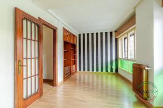 Etagenwohnung  Gijón - avenida de  castilla 5. Piso reformado con terraza en la arena. 3 dormitorios. portal ac