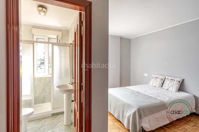 Foto 627359d6-e829-48e0-bade-391e6c47a11a. Flat in Gijón - crta carbonera 38 in Llano Gijón