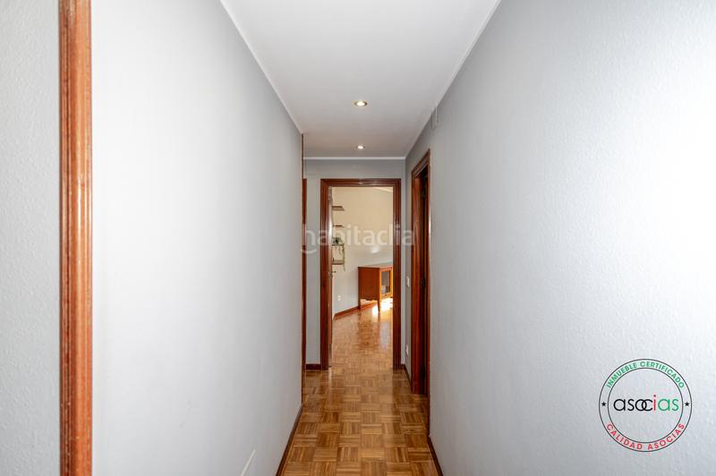 Foto a47f0055-b16a-42c9-9eed-42bd4c2d07f1. Flat in Gijón - crta carbonera 38 in Llano Gijón