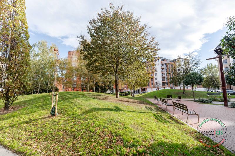 Foto d7b2b7f1-7664-4b2f-8463-50eabde1744b. Flat in Gijón - crta carbonera 38 in Llano Gijón