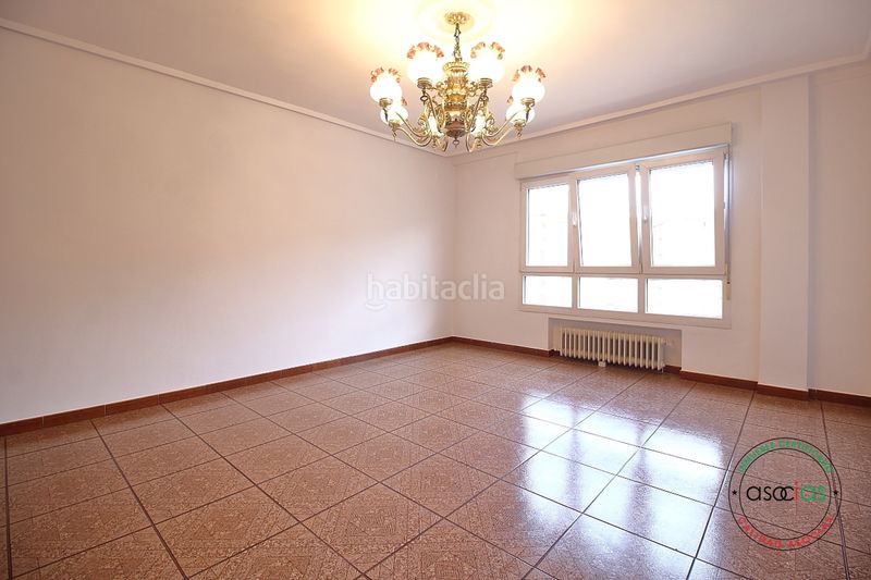 Foto 080d8b6f-c351-43e9-a091-a37ffed94857. Pis amb calefacció a El Natahoyo Gijón