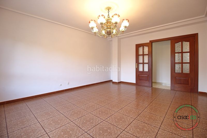 Foto 496c92ad-1f2a-4036-ab4f-17e1d6f750ba. Pis amb calefacció a El Natahoyo Gijón