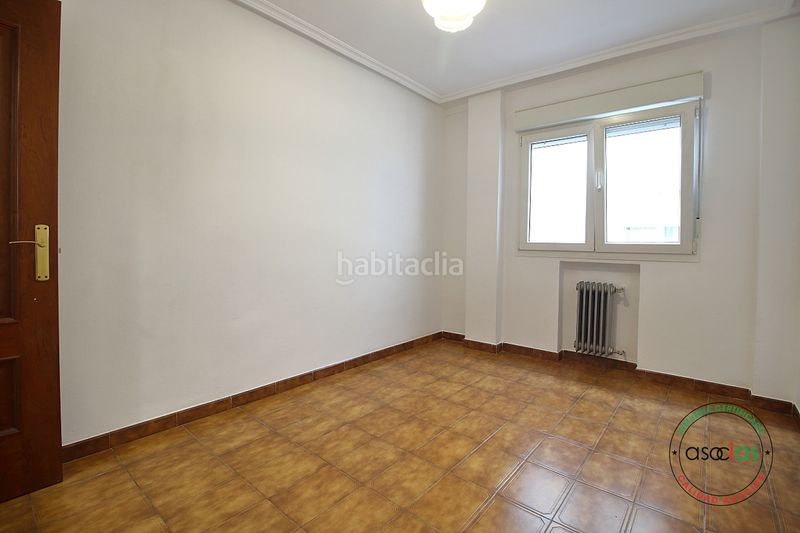 Foto 61401d22-892a-414a-8595-a2cfa0fb76b0. Pis amb calefacció a El Natahoyo Gijón