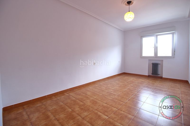 Foto c0e0de66-be88-458c-a3e9-c19bc9d61571. Pis amb calefacció a El Natahoyo Gijón