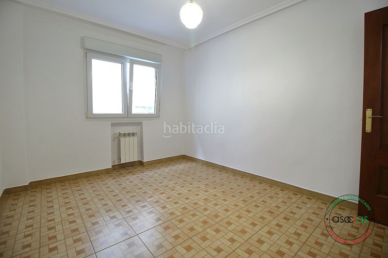 Foto e907fee6-f5d2-4670-82fc-832527d15078. Pis amb calefacció a El Natahoyo Gijón