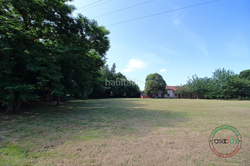 Foto 11d40f35-2b29-4dca-a09c-ceafbc8e9344. Casa amb calefacció a Cabueñes Gijón