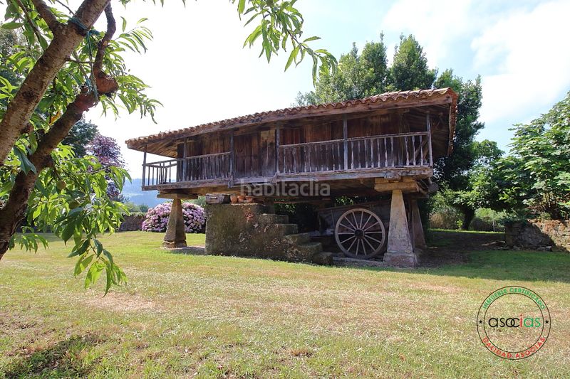 Foto 6d34bc2b-11ca-46b0-8b58-d3ca29bdc9c8. Casa amb calefacció a Cabueñes Gijón