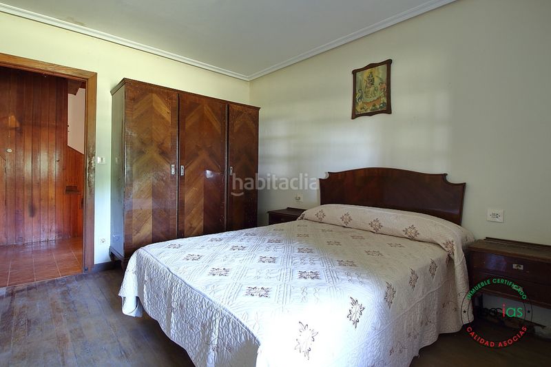 Foto 6f203b4e-f800-42df-847f-08ba600864ec. Casa amb calefacció a Cabueñes Gijón