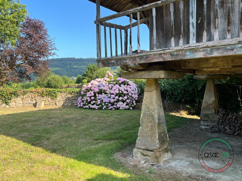 Foto adb5da3f-2539-4e76-ae52-40c042edf6b5. Casa amb calefacció a Cabueñes Gijón