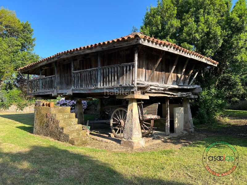 Foto b5f5470a-4ac8-4e33-8118-b2354f0e4c9d. Casa amb calefacció a Cabueñes Gijón