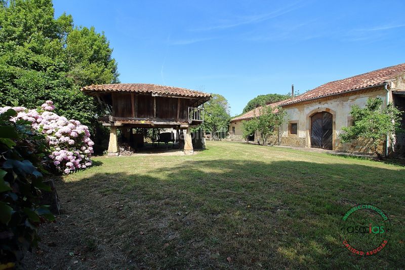 Foto db24a12c-d19b-42bd-aff9-4dfd8d8053ad. Casa amb calefacció a Cabueñes Gijón