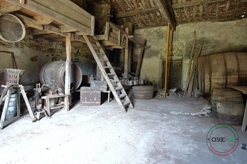 Foto f356d705-7ea8-4113-af10-f1a7f9717afb. Casa amb calefacció a Cabueñes Gijón