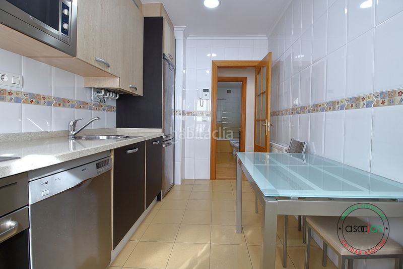 Foto 0b571cb5-8cea-489f-970f-ef1e45e5b61d. Pis amb calefacció aparcament a El Natahoyo Gijón