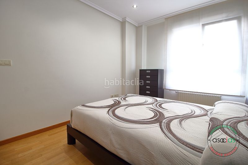 Foto 118fd5fb-3e6d-4187-9e7c-f40ed5bc745f. Pis amb calefacció aparcament a El Natahoyo Gijón