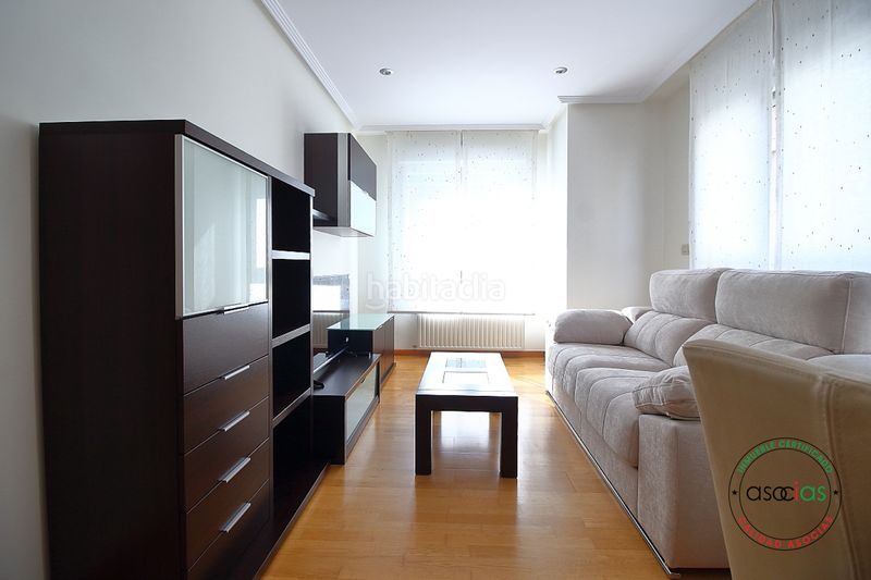 Foto 657d9f47-8b3a-4080-b3b9-56bd2f313f32. Pis amb calefacció aparcament a El Natahoyo Gijón