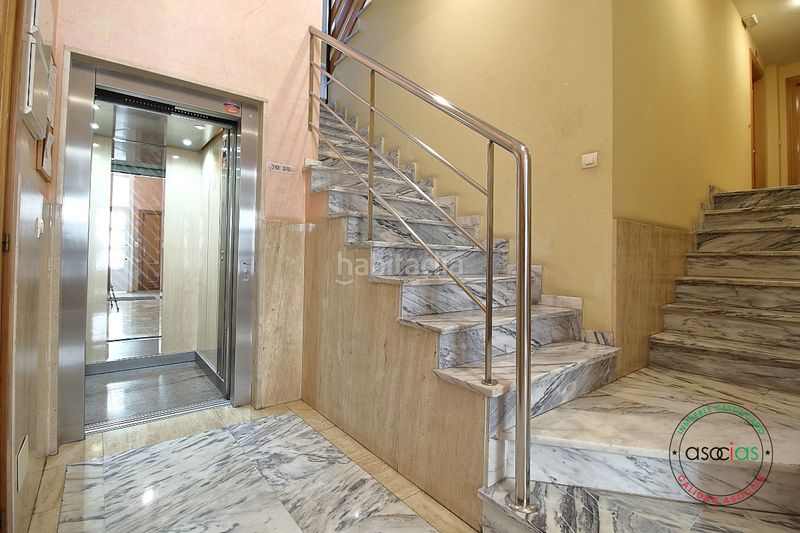 Foto 6d3ecda4-20b4-4ae5-9de8-4539b59956d0. Pis amb calefacció aparcament a El Natahoyo Gijón