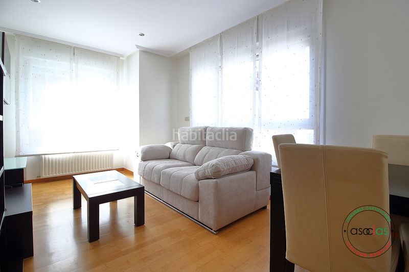 Foto a0ea686f-26eb-4b17-ac54-23da5111fbe9. Pis amb calefacció aparcament a El Natahoyo Gijón