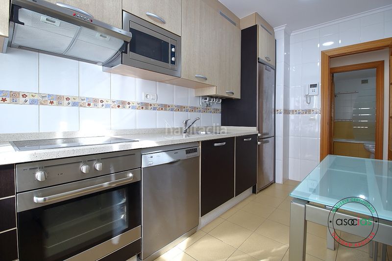 Foto af1534b4-8510-46b7-9a00-257399d7fd36. Pis amb calefacció aparcament a El Natahoyo Gijón