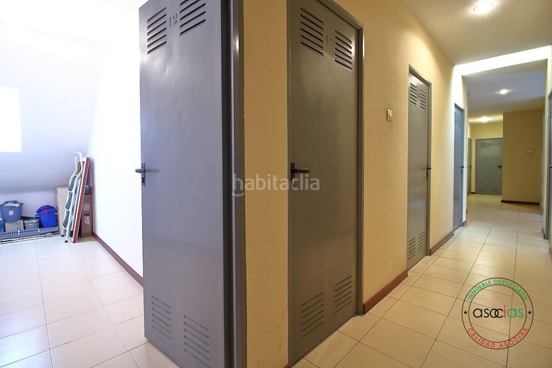 Foto ba2b64e3-4a5a-476a-a86b-35dbd981c0f1. Pis amb calefacció aparcament a El Natahoyo Gijón