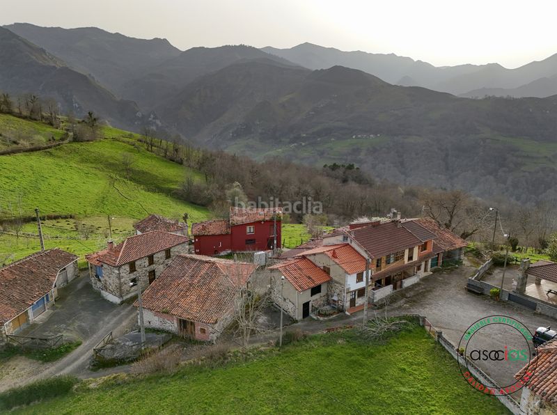 Foto 871a098b-3c9f-4159-b80f-357a08d0def8. Casa amb calefacció a Parres