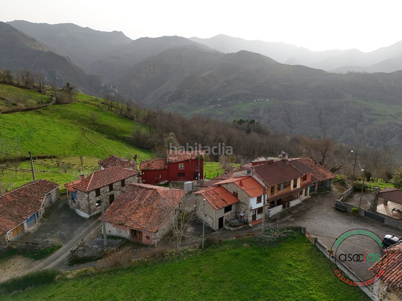 Foto be45fd0f-ff18-4c86-9445-32cda928f102. Casa amb calefacció a Parres