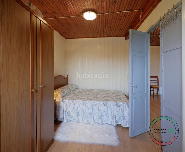 Foto cbaa0d9c-1749-44c6-ae0b-2532f970df7e. Casa amb calefacció a Parres