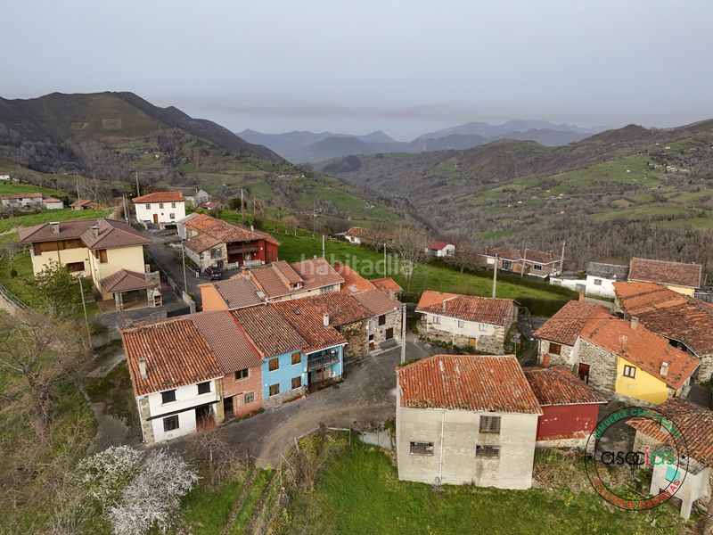 Foto efaaed29-fd6a-4843-9722-56e3caed9ec0. Casa amb calefacció a Parres