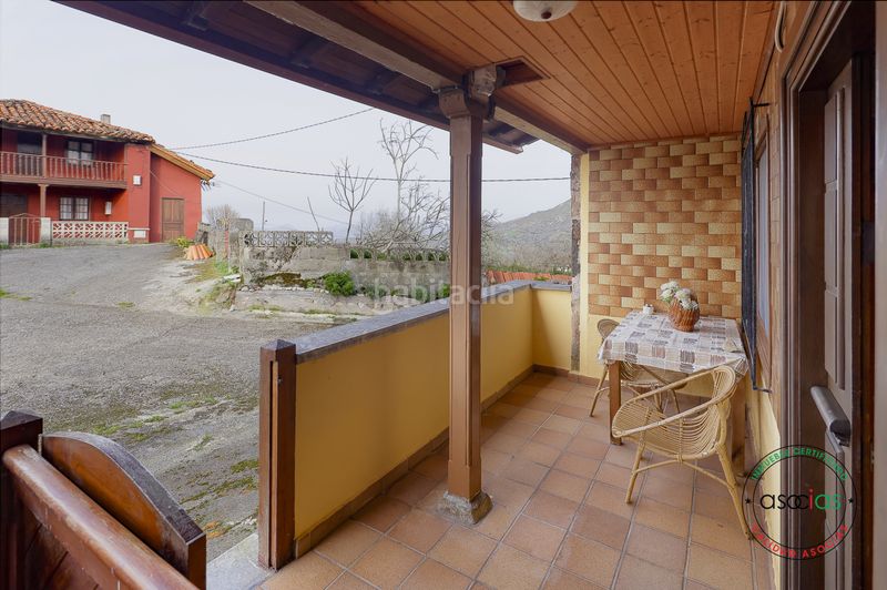 Foto f5dfdb23-dff8-41d8-9552-2cbdbb98368f. Casa amb calefacció a Parres