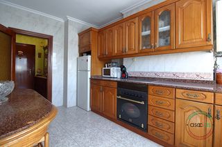 Etagenwohnung in Gijón - sahara 31. Estupendo piso de 3 hab en el llano