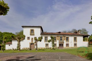 Casa in Manjoya - lg latores 79. Palacio de latores en venta