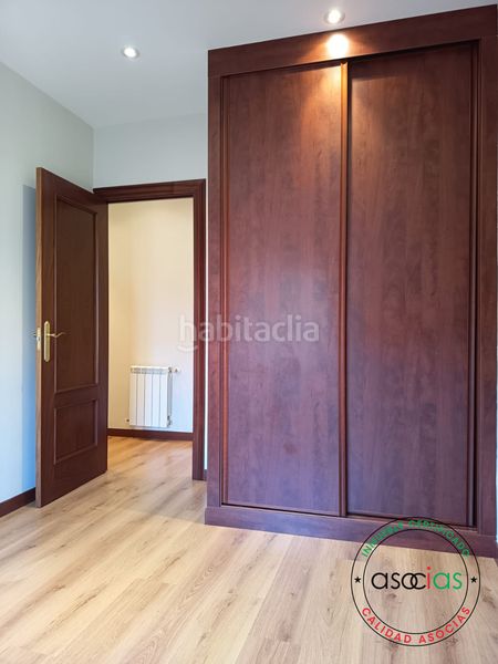 Foto 4e7e8cc8-eda2-42ec-b996-e036e28677b5. Alquiler piso alquiler de piso exclusivo junto al paseo de begoña en el Centro en Gijón