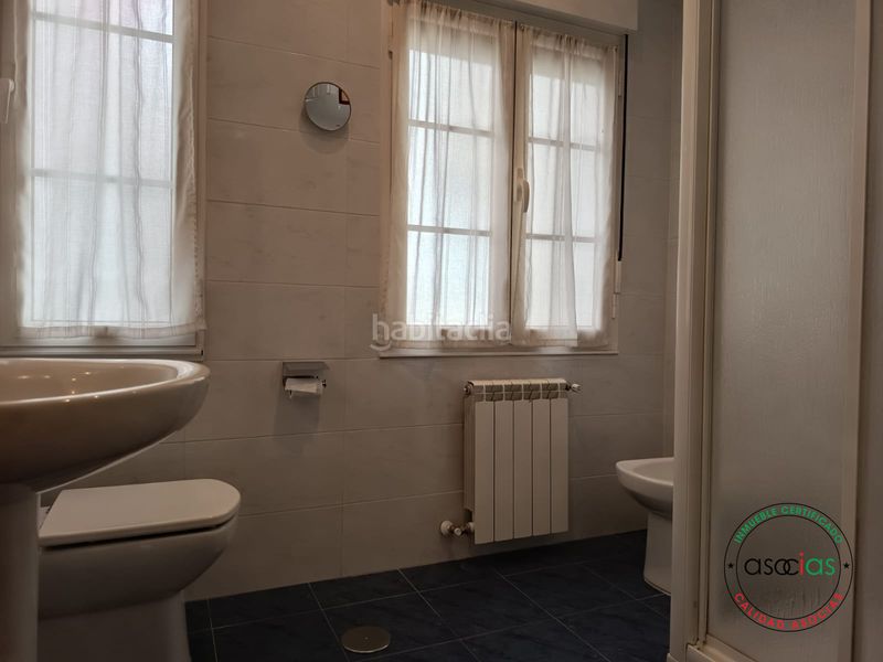 Foto 618ba9fb-93f8-4f58-bee1-0a3b37a7f50c. Alquiler piso alquiler de piso exclusivo junto al paseo de begoña en el Centro en Gijón