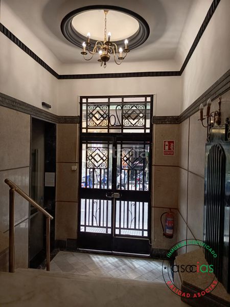 Foto da2d7090-0bc4-45c6-8387-9e85d121a970. Alquiler piso alquiler de piso exclusivo junto al paseo de begoña en el Centro en Gijón