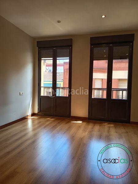 Foto dce6ed13-b1f1-4408-b97a-977a70249107. Alquiler piso alquiler de piso exclusivo junto al paseo de begoña en el Centro en Gijón