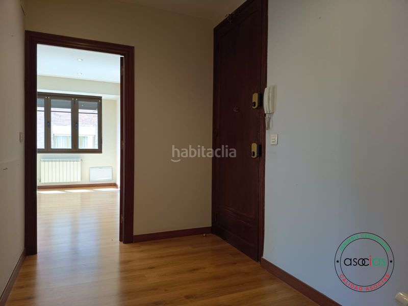 Foto ecea42f6-899e-4b62-a355-db034b30b61e. Alquiler piso alquiler de piso exclusivo junto al paseo de begoña en el Centro en Gijón
