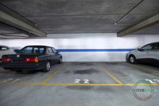 Aparcament cotxe a Oviedo - otero aparcamiento los albergues. Venta plaza garaje en otero. amplia y buen acceso.