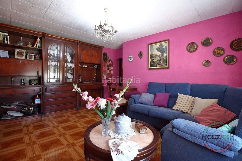 Foto 008b3e98-8f93-41da-a284-6be35dfd708b. Casa amb calefacció a Bernueces Gijón