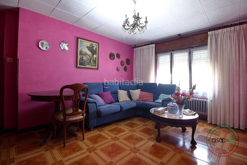 Foto 1cddcf2c-3d6f-43fe-92cd-31e607131ae5. Casa amb calefacció a Bernueces Gijón