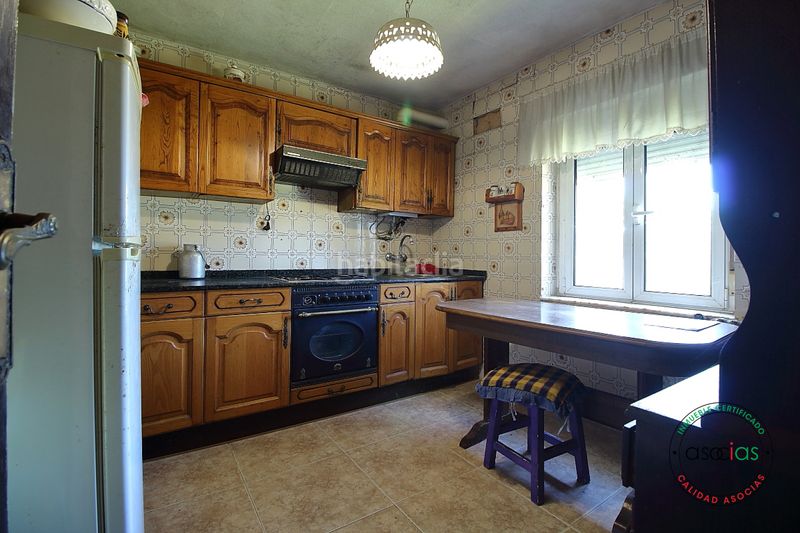 Foto 5152d0db-ce7e-4318-b074-e889488b68f0. Casa amb calefacció a Bernueces Gijón